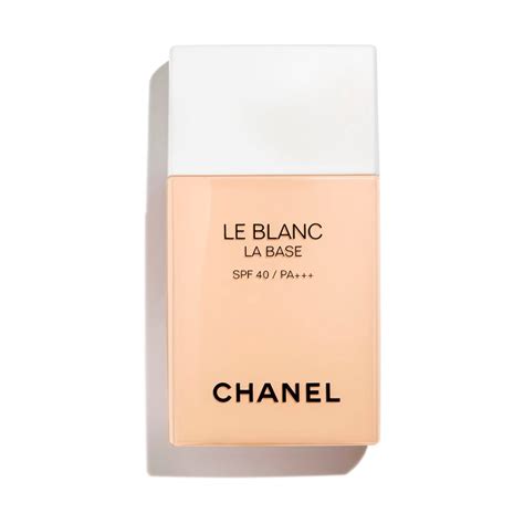 chanel le blanc la base spf 40|CHANEL LE BLANC LA BASE ~ Correcting Brightening Makeup .